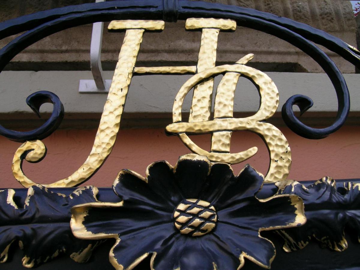 Hotel Restaurant Le Bristol Нидерброн-ле-Бен Екстериор снимка