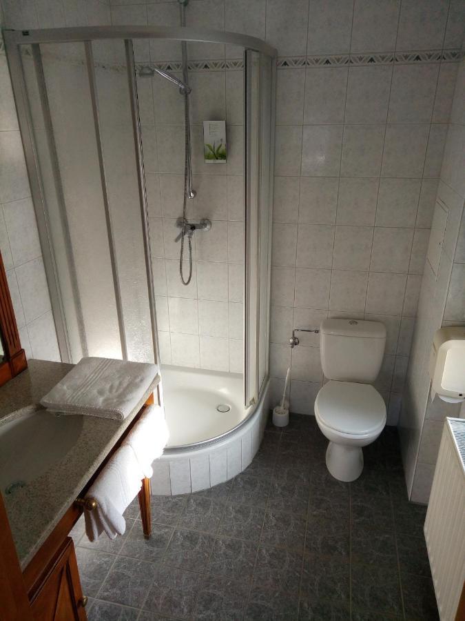 Hotel Restaurant Le Bristol Нидерброн-ле-Бен Екстериор снимка
